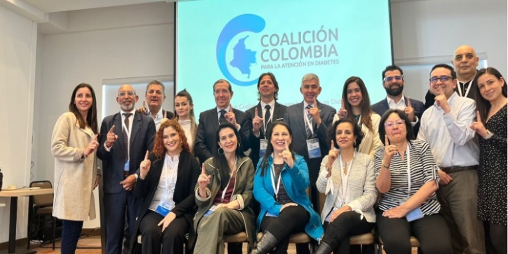 Coalición de Diabetes compartiendo el lema del grupo : "El paciente es sólo UNO".