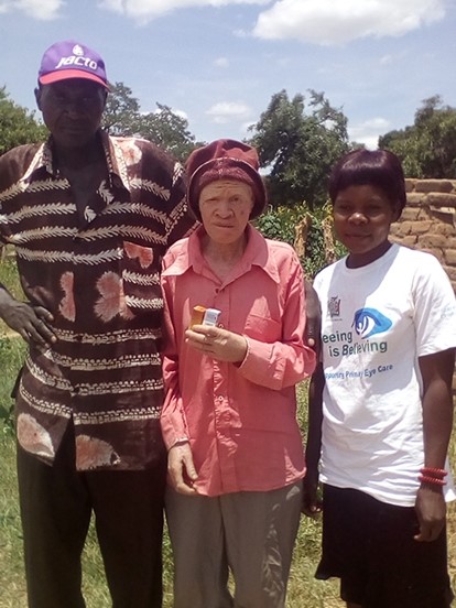 Community Health Volunteer visiting patient