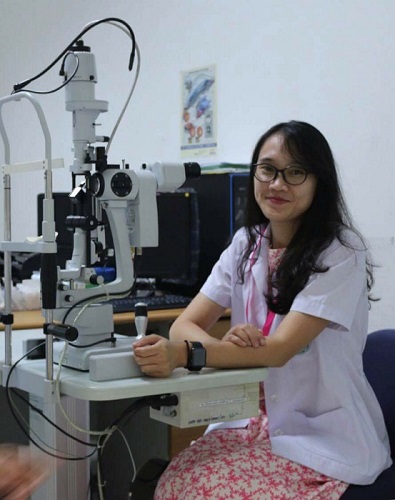 With support from SiB, Dr. Prom Povsorina has already completed two years of her ophthalmology residency program.