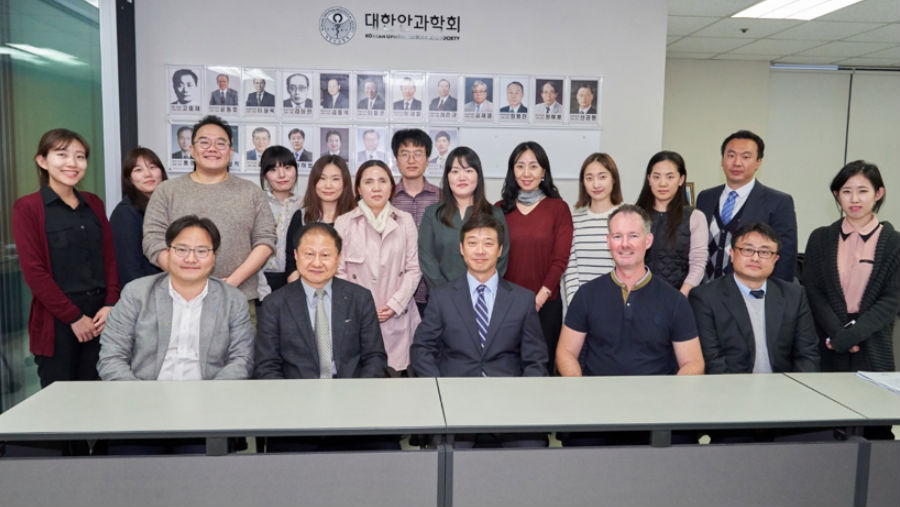 Story: Launch of Korean Eye Care Working Group/Representatives of Severance University, Korean Ophthalmology Society, Heart to Heart, Good People International, Korean Society for the Prevention of Blindness and Siloam Foundation gather for launch meeting of the KECWG.